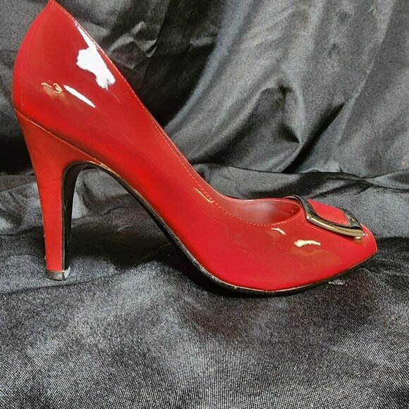 BCBGirls Red Peep Toe Heels Size 7.5 | 4 Inch High Heel Pumps Classic Dress Shoe - Picture 1 of 8